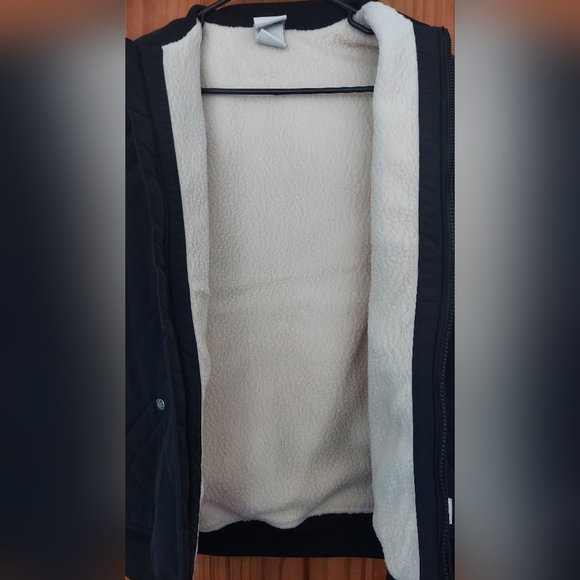 The North Face Navy And White Fleece Lined Quilted Vest Men's Size Small NWT - Picture 7 of 8